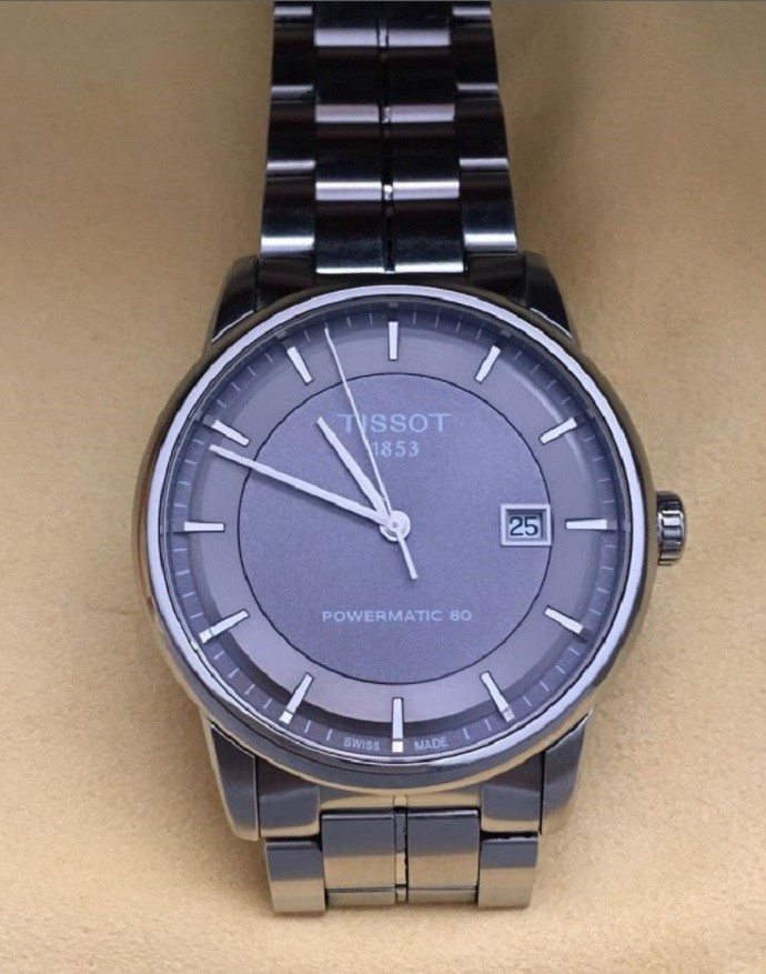 Tissot Luxury T086.407.11.061.00 - Nam - Automatic (Tự Động) - Chống nước 5 ATM - Mặt số 41mm 2 Review đồng hồ Tissot T086.407.11.061.00 trữ cót đến 80 giờ-1