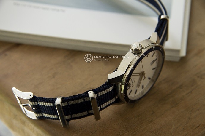 Review đồng hồ Tissot T095.410.17.037.01 nam dây vải Nato-3