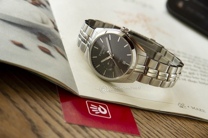 Tissot T101.452.11.061.00 5 Review đồng hồ Tissot T101.452.11.061.00 chức năng giờ GMT-4