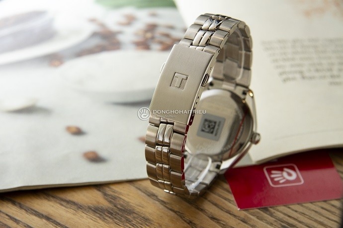Tissot T101.452.11.061.00 3 Review đồng hồ Tissot T101.452.11.061.00 chức năng giờ GMT-2