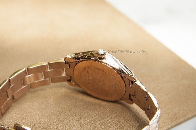 Review đồng hồ Tissot T112.210.33.111.00: thiết kế độc đáo-4