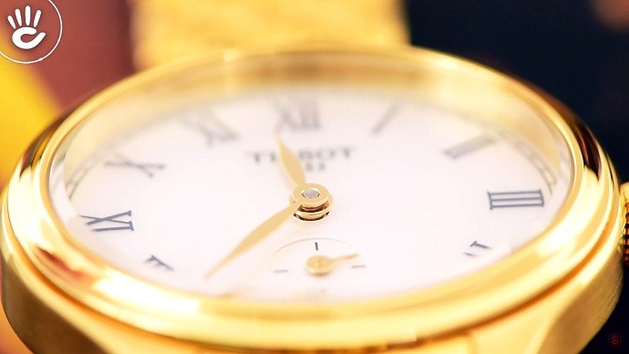 TISSOT T103.110.33.113.00 có mặt số xà cừ nhỏ dành cho phái nữ - Ảnh 4