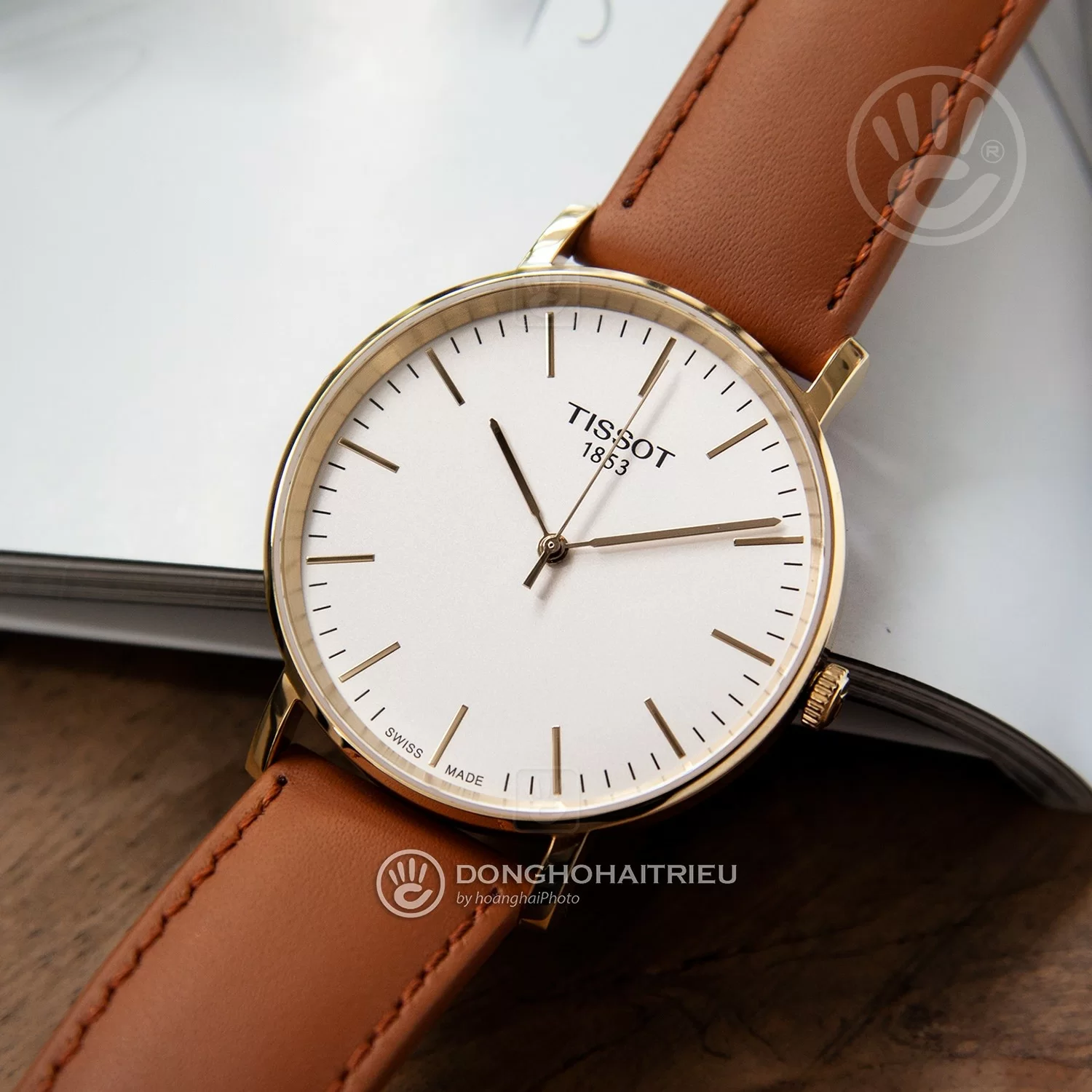 Review đồng hồ Tissot T109.410.36.031.00 máy Quartz dây da - hình 2