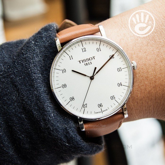 Tissot Everytime T109.610.16.037.00 - Nam - Quartz (Pin) - Chống nước 3 ATM - Mặt số 42mm 7 Review đồng hồ nam Tissot T109.610.16.037.00 siêu mỏng - hình 1