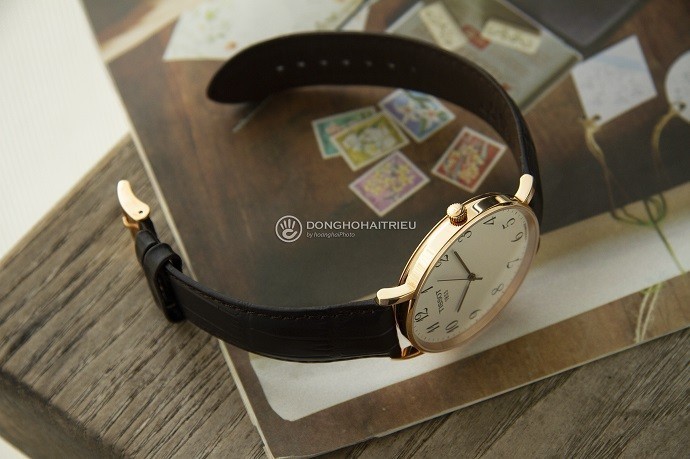 Review đồng hồ Tissot T109.610.36.032.00: kính sapphire xịn-4