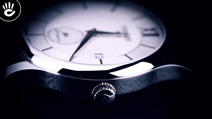 Tissot T063.428.16.038.00: Phiên bản dây da nâu trầm tính-3