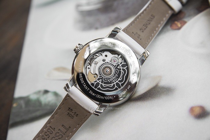 Tissot Lady Heart Powermatic 80 T050.207.17.117.04 - Nữ - Automatic (Tự Động) - Chống nước 3 ATM - Mặt số 35mm - Open heart 10 Review đồng hồ Tissot T050.207.17.117.04 mặt số open heart - Ảnh 4