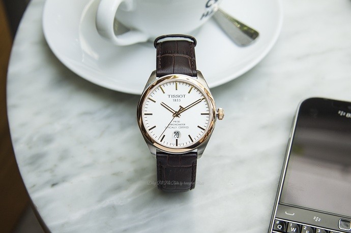 Review đồng hồ Tissot T101.451.26.031.00 mặt kính Cyclops - Ảnh 1 