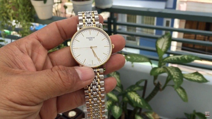 TISSOT T109.410.22.031.00 3 Review đồng hồ Tissot T109.410.22.031.00 có nét đẹp độc đáo - Ảnh 2