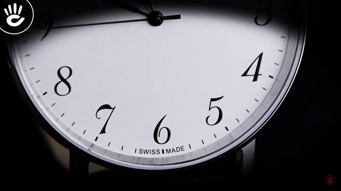 Sự cổ điển hiện hữu trong thiết kế Tissot T109.610.16.032.00 - ảnh 6