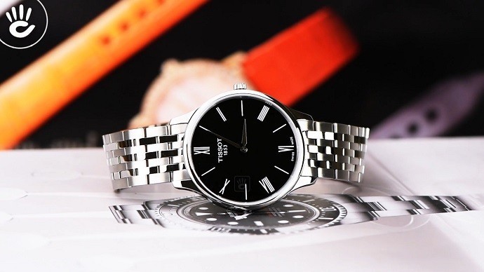 Review đồng hồ Tissot T063.409.11.058.00 Sapphire chống trầy-3