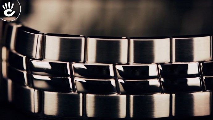 Tissot PR 100 Powermatic 80 T101.207.11.051.00 - Nam - Automatic (Tự Động) - Chống nước 10 ATM - Mặt số 33mm - Trữ cót 80 giờ 4 Review đồng hồ Tissot T101.207.11.051.00: trữ cót 80 tiếng-3