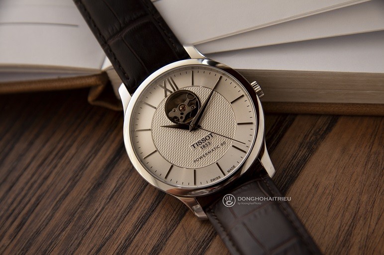 Đồng hồ cơ nam lộ máy Tissot có tốt không? Giá bao nhiêu? - Hình 6