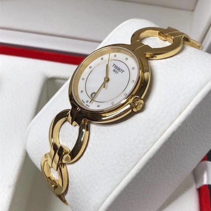 Tissot T094.210.33.116.00 4 Tissot T094.210.33.116.00, nổi bật với 12 viên kim cương -3