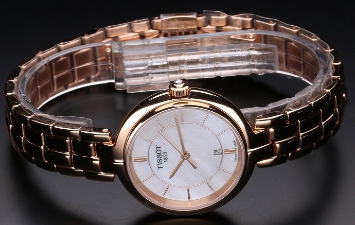 Tissot T094.210.33.111.01 2 Tissot T094.210.33.111.01, mặt số khảm xà cừ, kính Sapphire-1