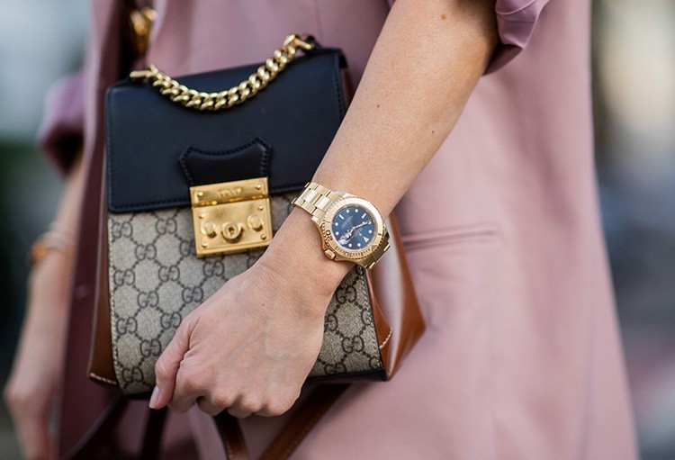 Cách chọn và đeo đồng hồ nữ đẹp nhất, phù hợp với cổ tay - Ảnh: 8