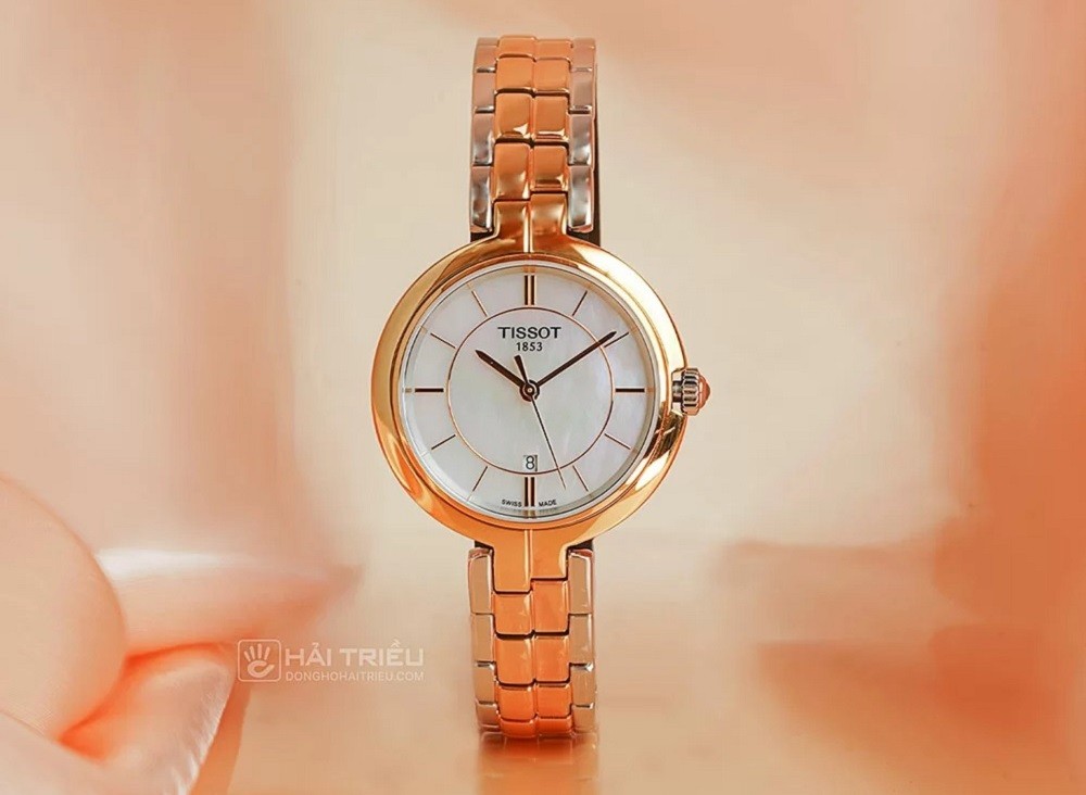 10 mẫu đồng hồ Tissot nữ dây da đen, đỏ, trắng đẹp nhất 5 10 mẫu đồng hồ Tissot nữ dây da đen, đỏ, trắng đẹp nhất 4