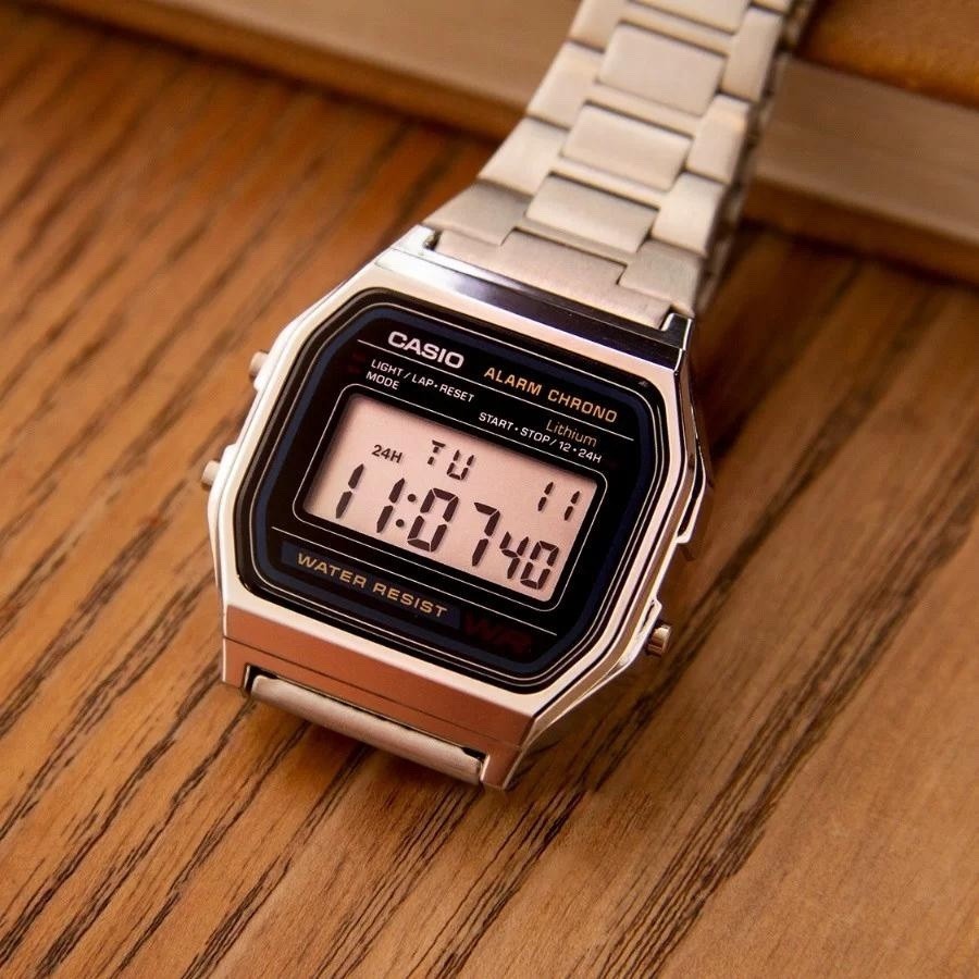 10 mẫu đồng hồ điện tử Casio nam đẹp, bán chạy mọi thời đại 3 10 mẫu đồng hồ điện tử Casio nam đẹp, bán chạy mọi thời đại - Ảnh 2