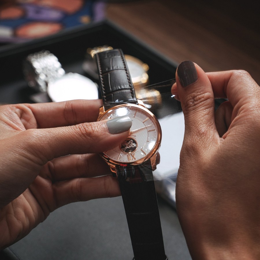 TOP 10 cửa hàng đồng hồ uy tín tại TPHCM, bảo hành 5 năm 3 TOP 10 cửa hàng đồng hồ uy tín tại TPHCM, bảo hành 5 năm 3