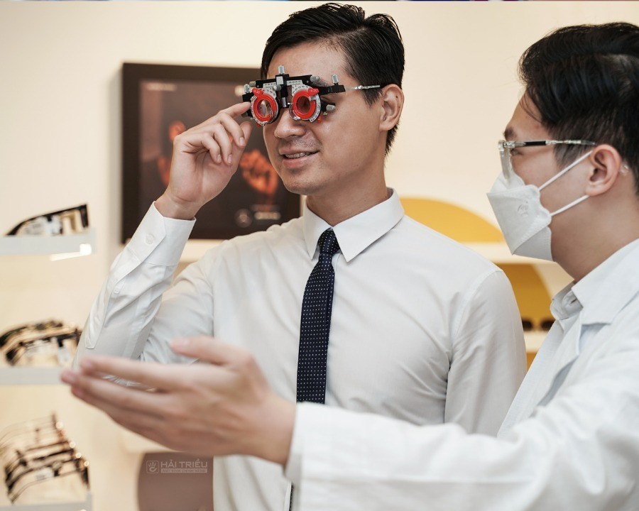 Kiểm tra loạn thị như thế nào, bao nhiêu độ là nặng? 1 Kiểm tra loạn thị như thế nào, bao nhiêu độ là nặng?