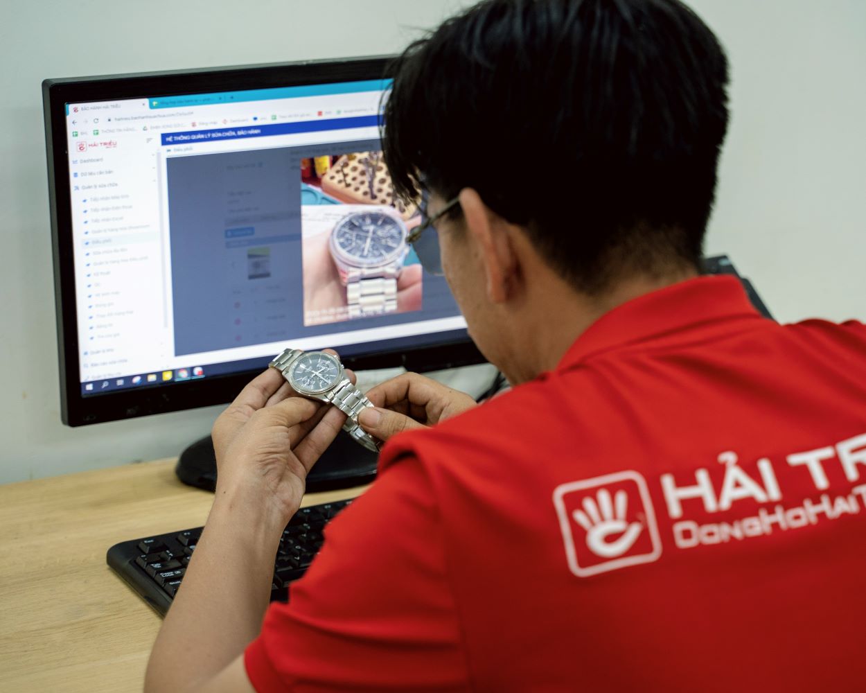 Cách tự thay pin cho đồng hồ đeo tay tại nhà đúng cách 13 Đồng Hồ Hải Triều, Showroom Đồng Hồ Hải Triều, Trung Tâm Bảo Hành 263 (Quy trình thay pin đồng hồ casio) (25)