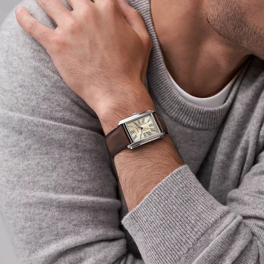 Top 5 dòng đồng hồ nam giá dưới 5 triệu thịnh hành năm 2024 4 Fossil Carraway là chiếc đồng hồ nam tầm giá dưới 5 triệu đáng mua nhất