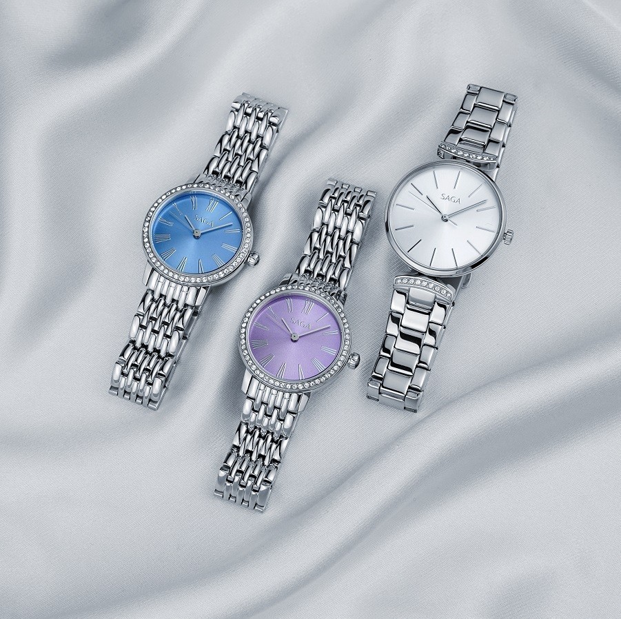 Vẻ đẹp điệu đà của dòng đồng hồ đính đá nữ Saga Stella Chance